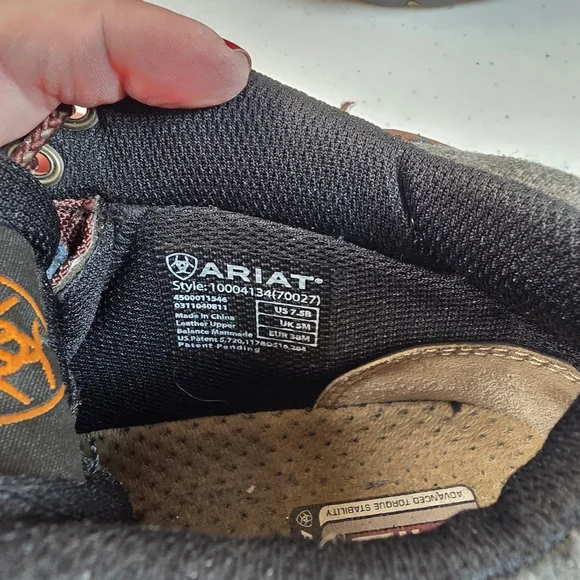 Ariat Brown Waterproof Women's Boots - Picture 5 of 12